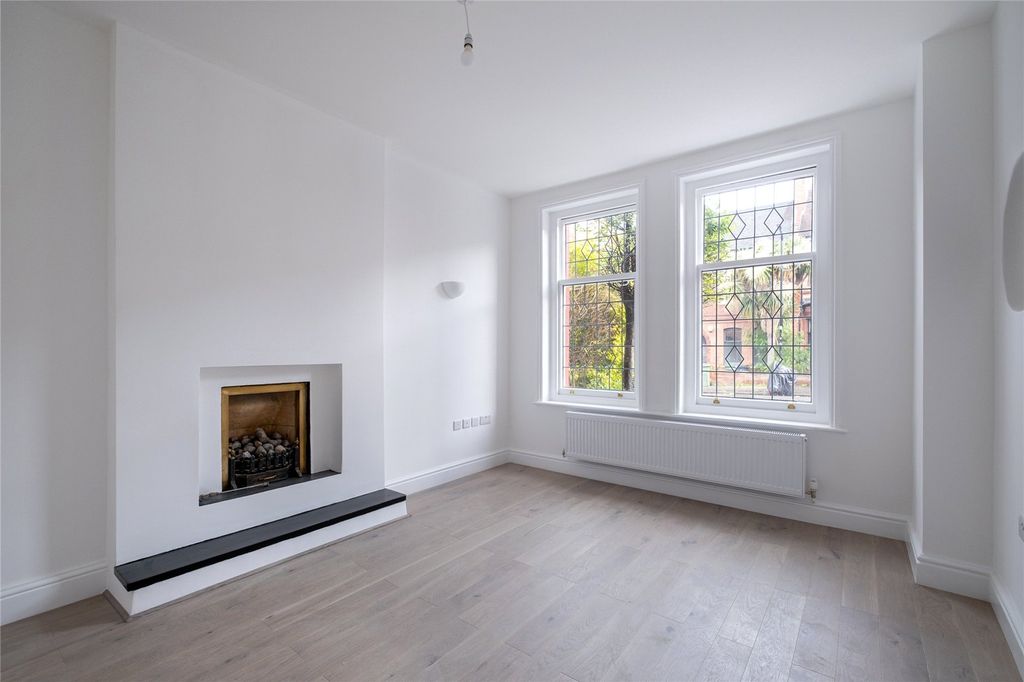 Property photo 2 of 7 Picture No. 05