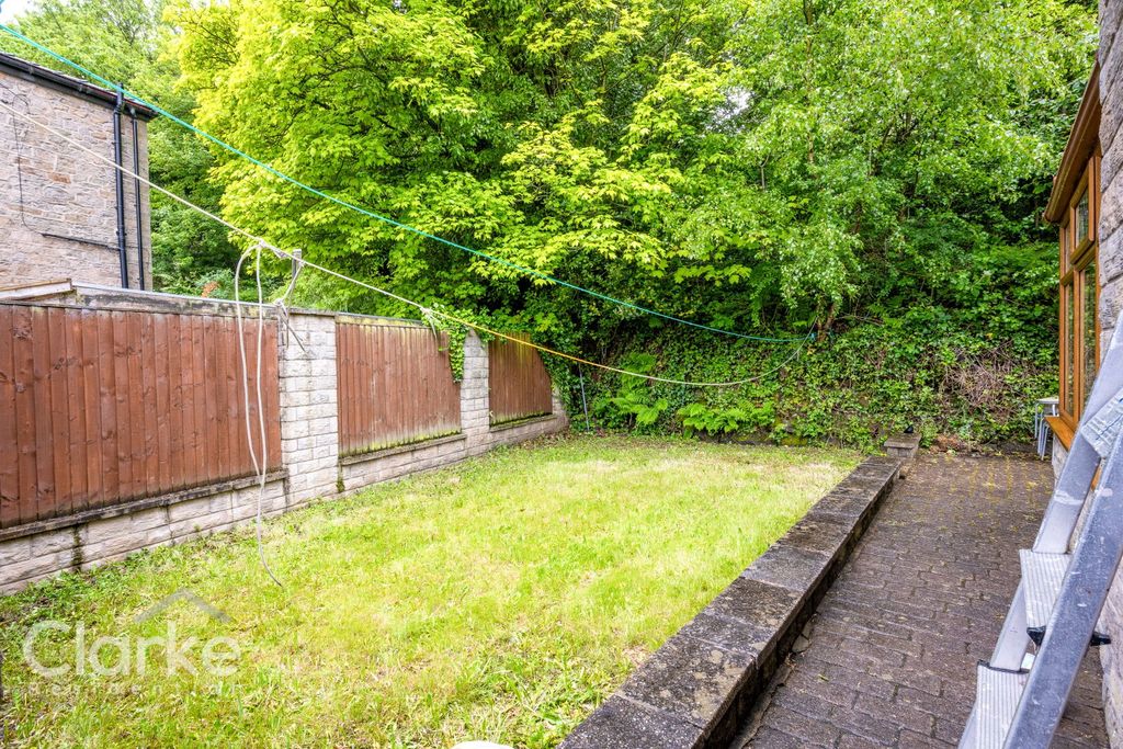 Property photo 3 of 26