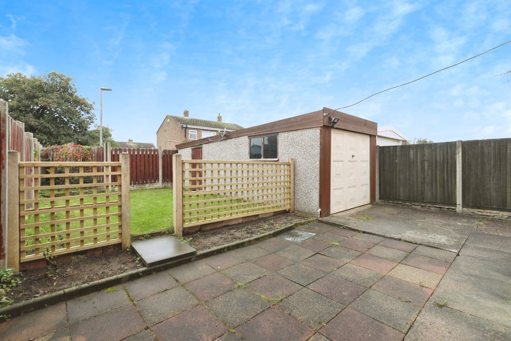 Property photo 3 of 16