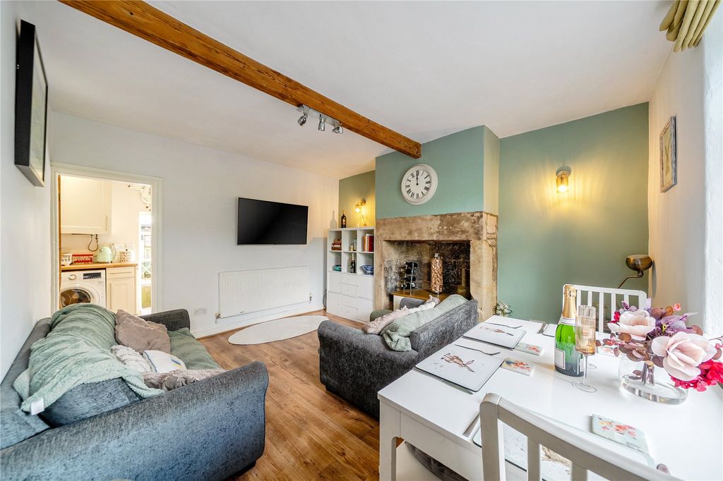 Property photo 2 of 17 Picture No. 06