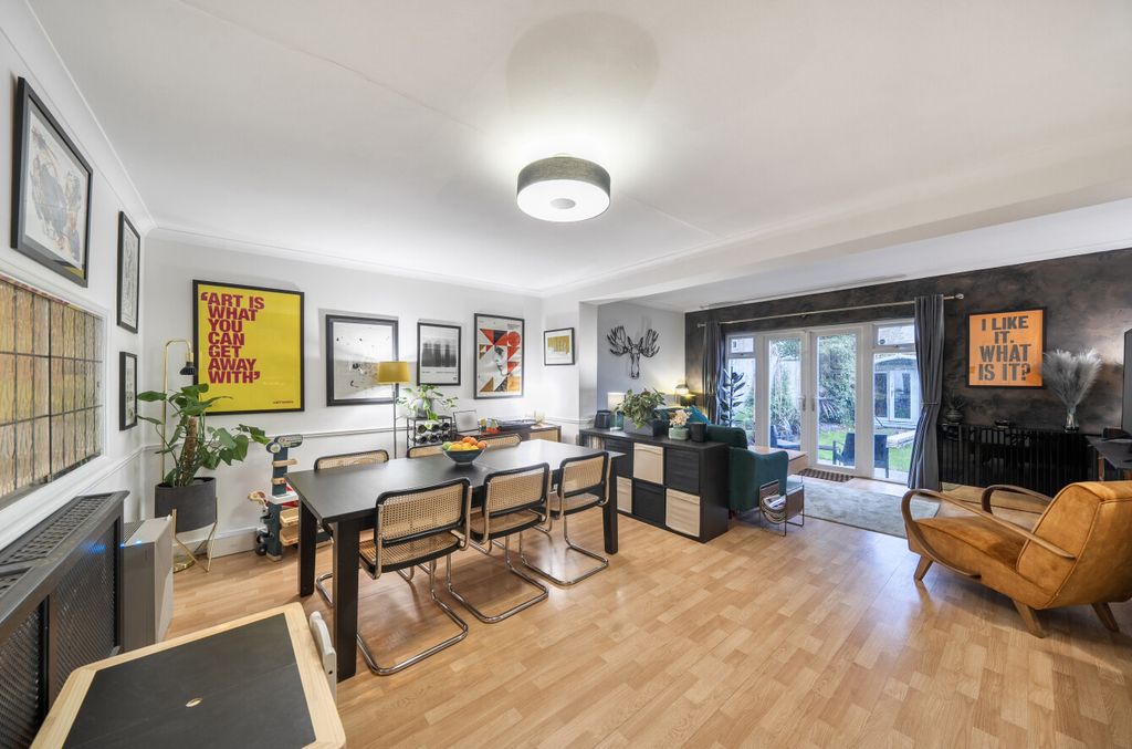 Property photo 2 of 21 1411178-2-698F59E...