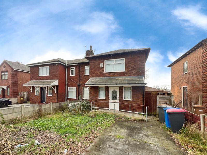 Property photo 1 of 13 External