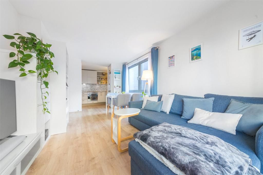 Property photo 2 of 10