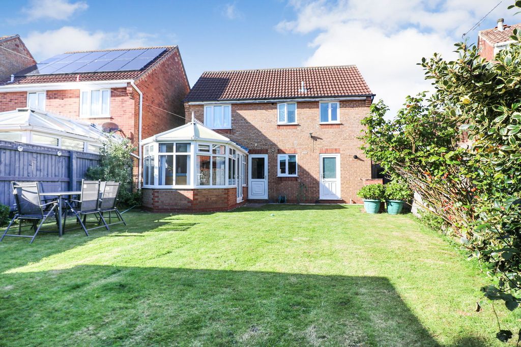 Property photo 1 of 33