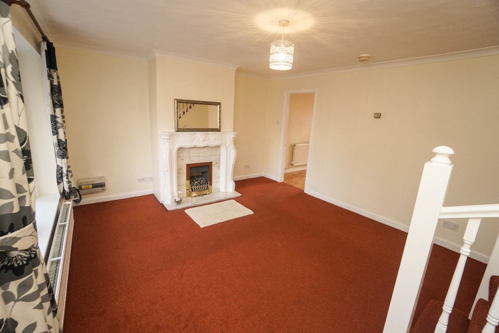 Property photo 3 of 17 Photo 26