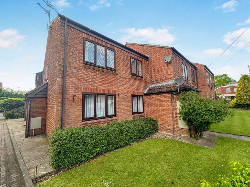Property photo 1 of 27