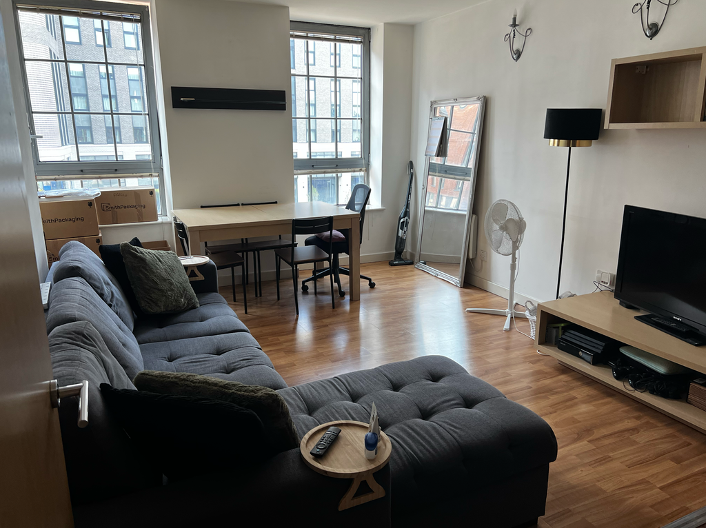 Property photo 1 of 5