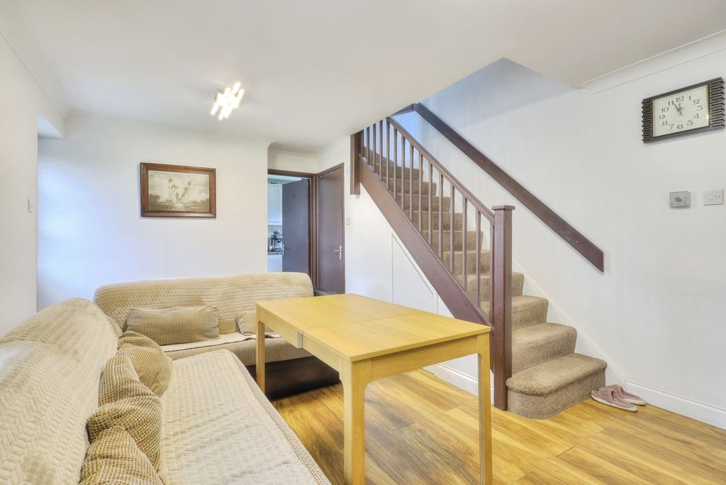 Property photo 2 of 16 Living Room