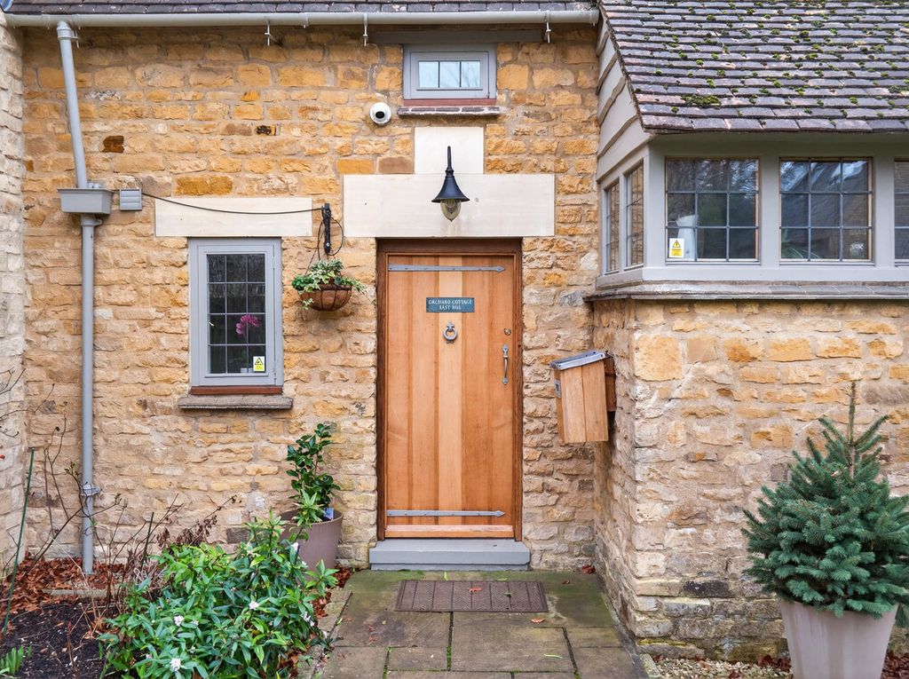 Property photo 3 of 33