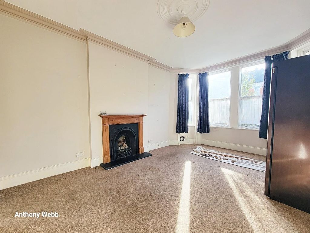 Property photo 3 of 11 Rec 1