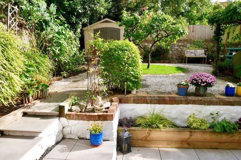 Property photo 1 of 17 Garden