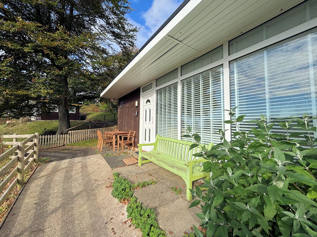 Property photo 3 of 25