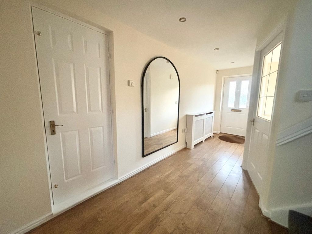 Property photo 3 of 14 Photo-2025-11-26-07-35-28 6