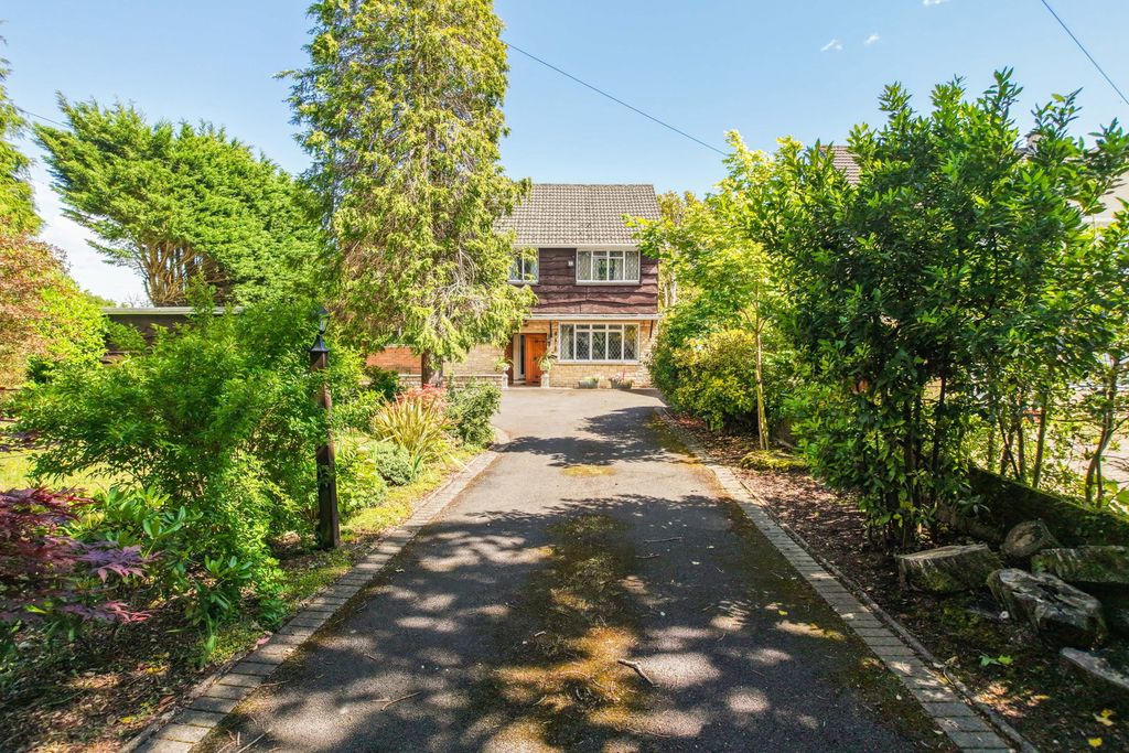 Property photo 2 of 50