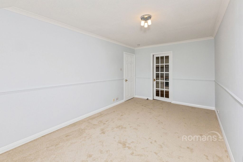 Property photo 3 of 9 Pbox-Img.Jpg