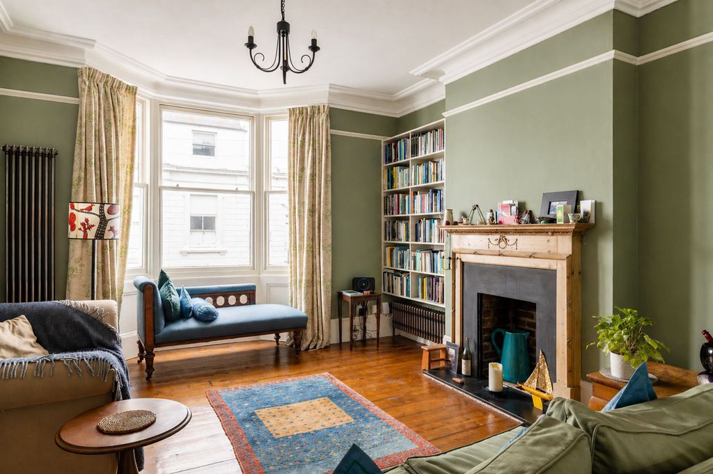 Property photo 3 of 22