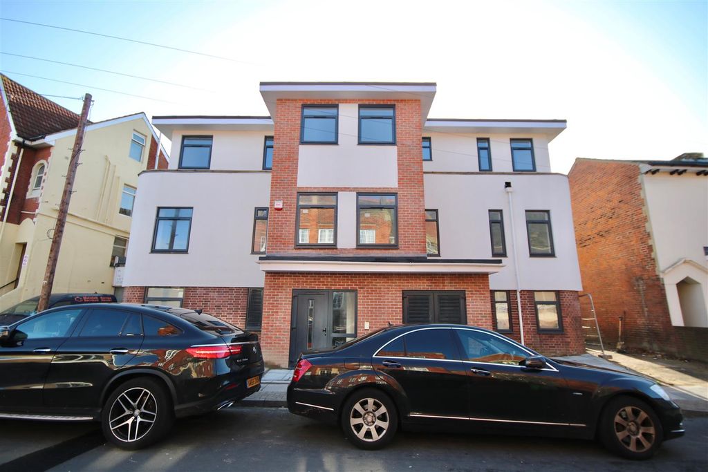 Property photo 1 of 6 Img_1014.Jpeg