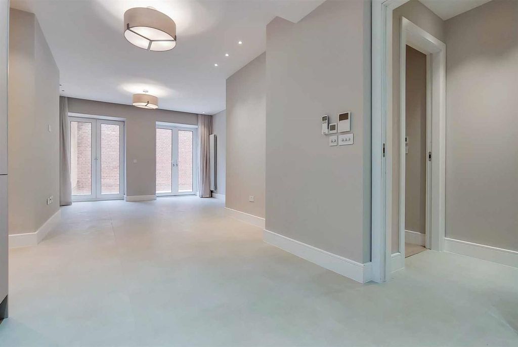 Property photo 3 of 14 2.Jpg