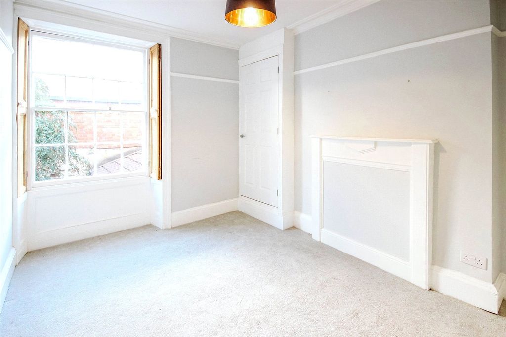 Property photo 3 of 7 Picture No. 45