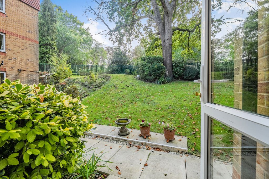 Property photo 2 of 11