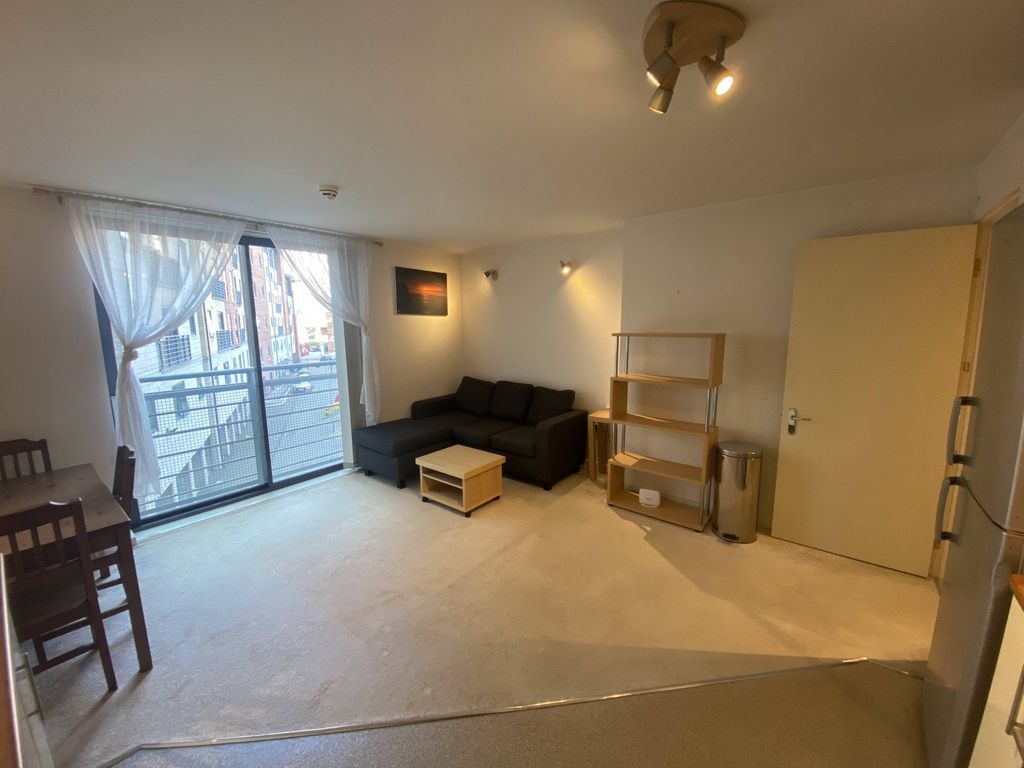 Property photo 2 of 9 Lounge