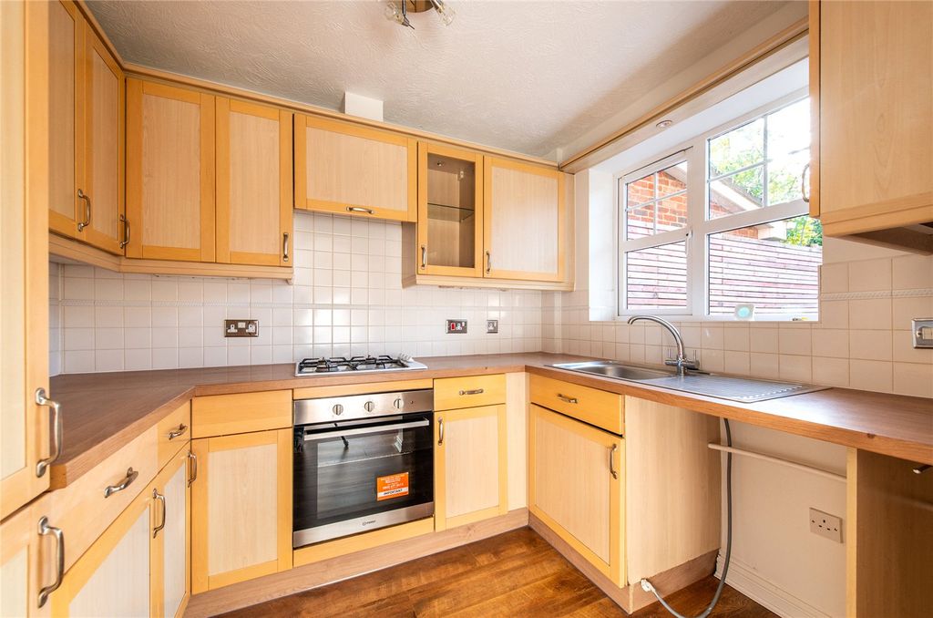 Property photo 3 of 13 Picture No. 11