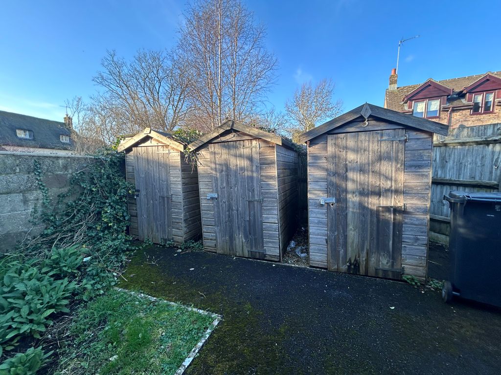 Property photo 2 of 6 Exterior