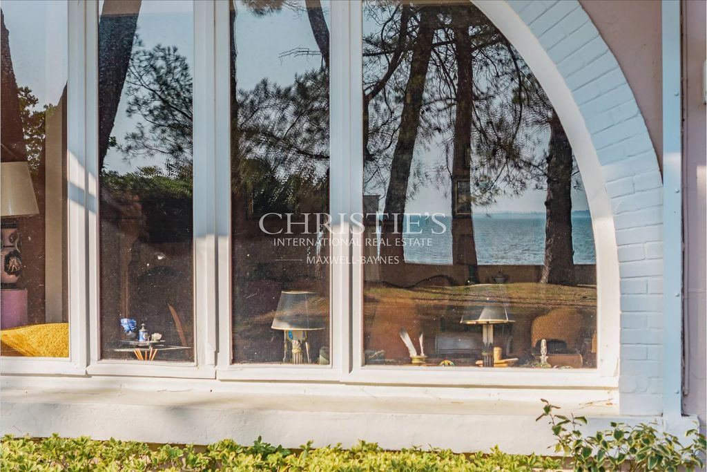 Property photo 1 of 13 Andernos, Historic Waterfront Property In The Town Centre