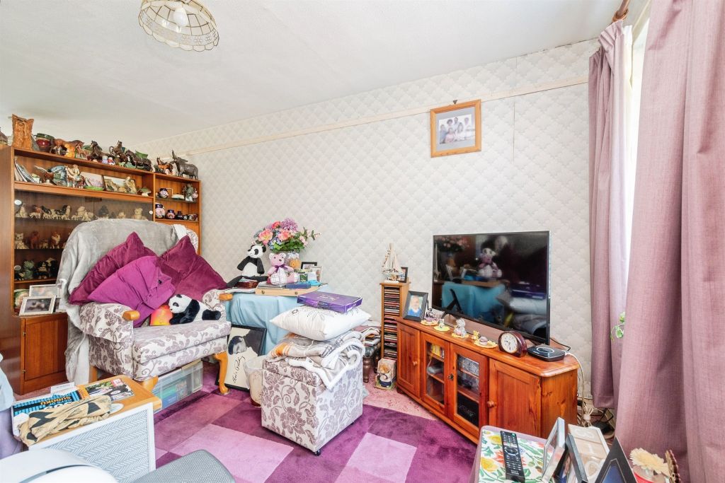 Property photo 3 of 17