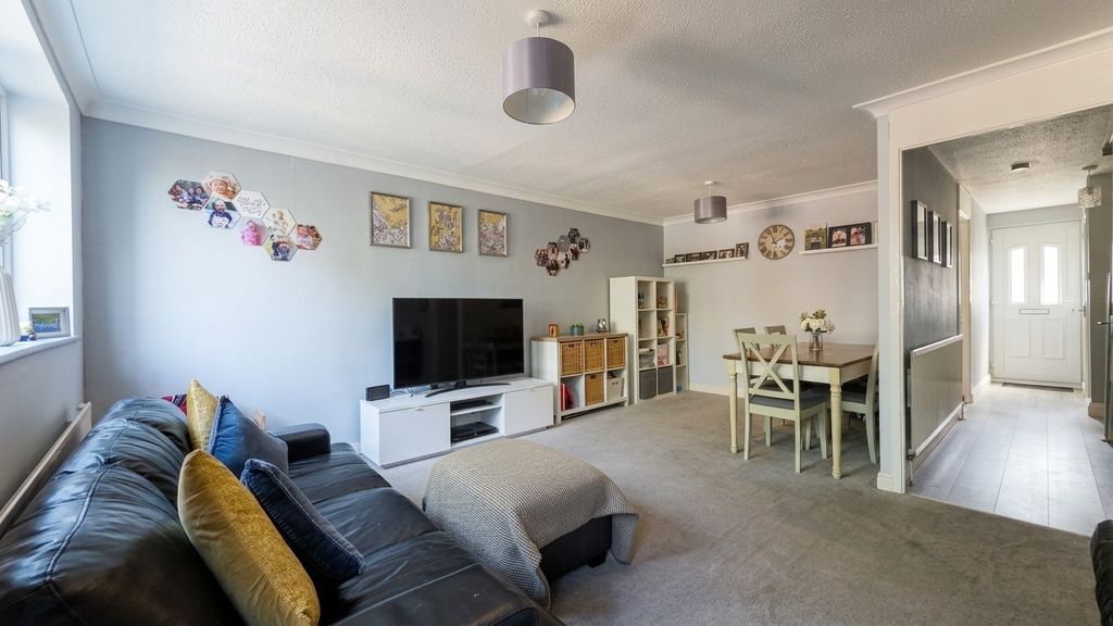 Property photo 3 of 12 5214665