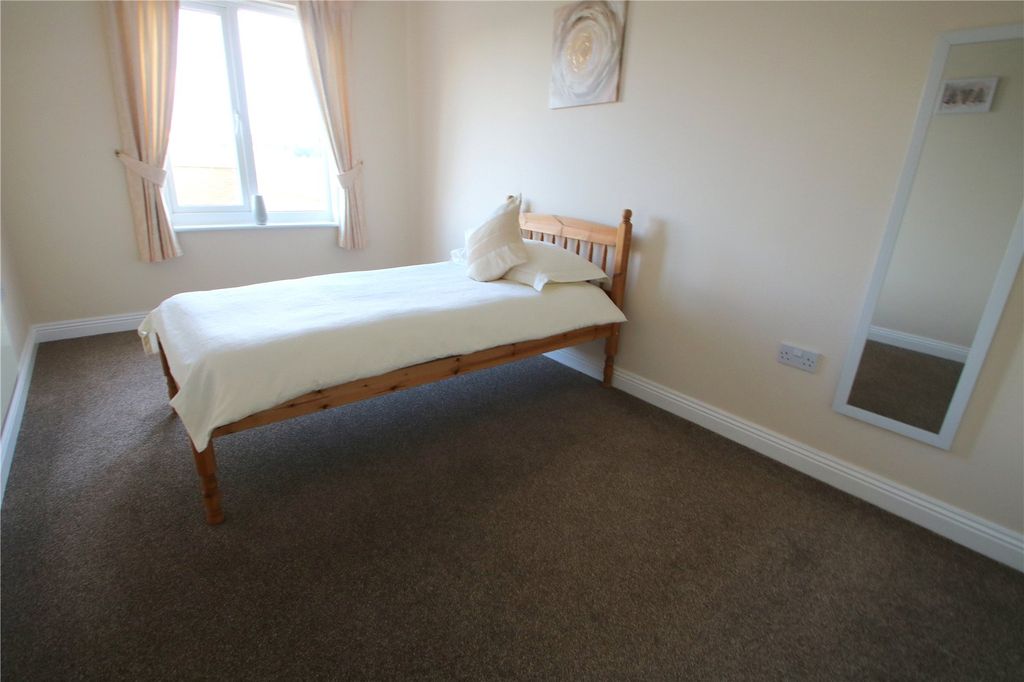 Property photo 3 of 9 Picture No. 05
