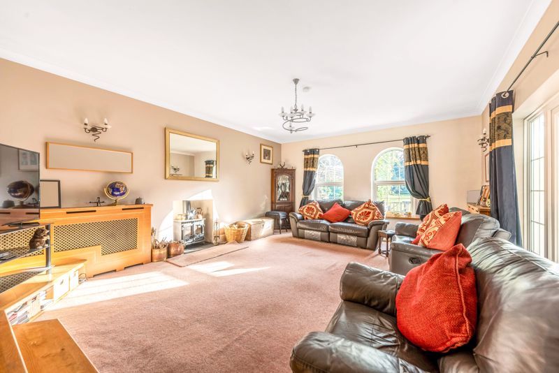 Property photo 3 of 31 Photo 52