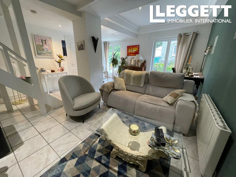 Property photo 2 of 10