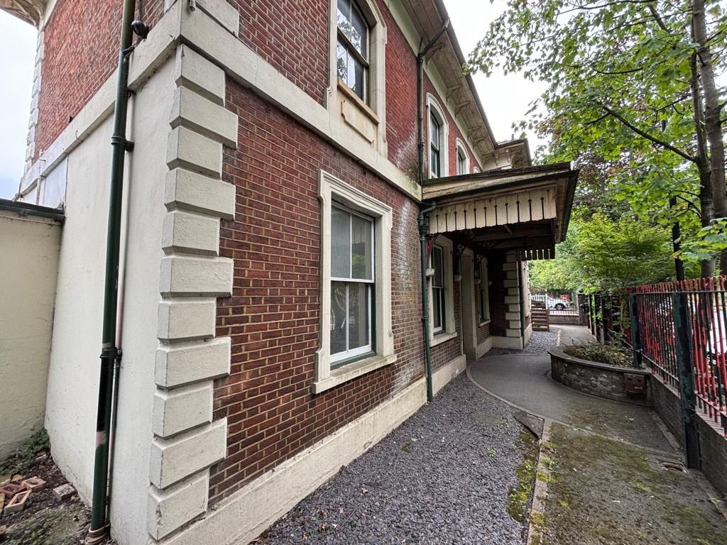 Property photo 2 of 10 Photo 2