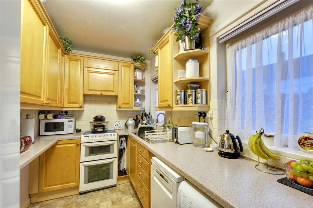 Property photo 3 of 11 Kitchen_3.Jpeg