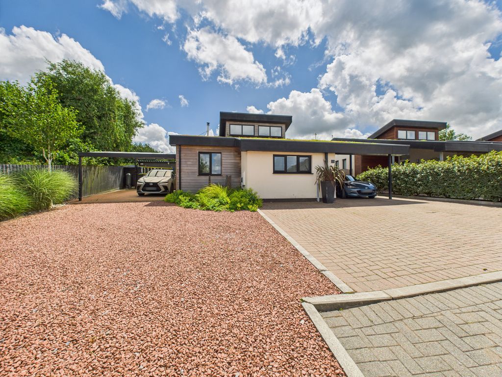Property photo 1 of 31