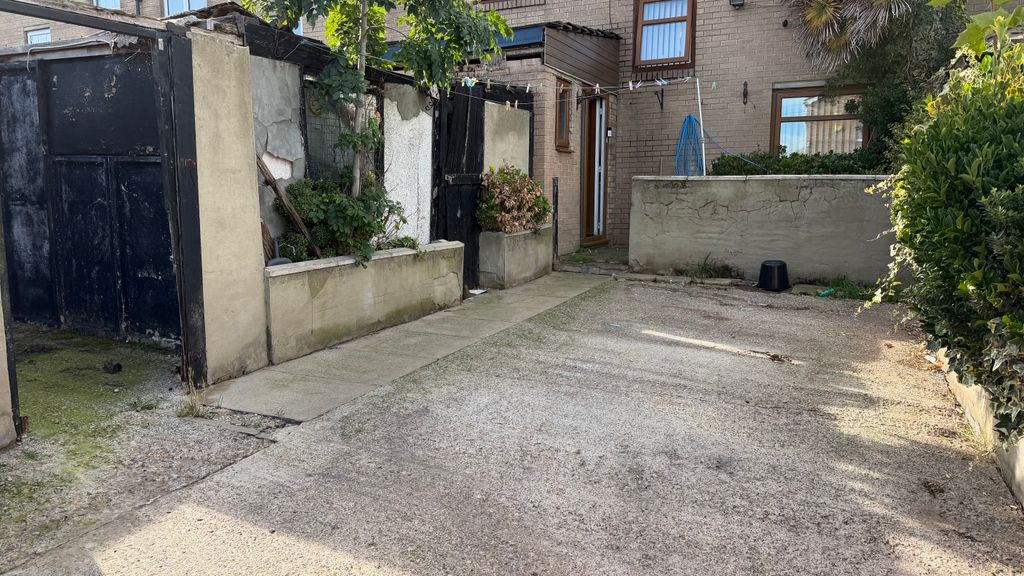 Property photo 3 of 21 Img_0438
