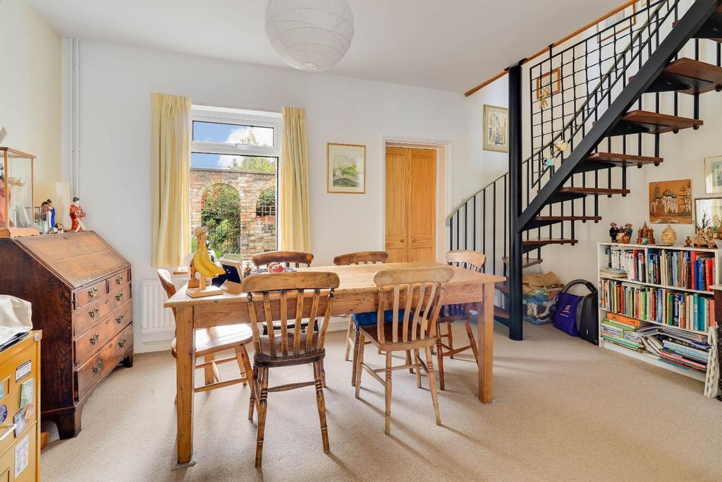 Property photo 2 of 12 Img (12).Jpg