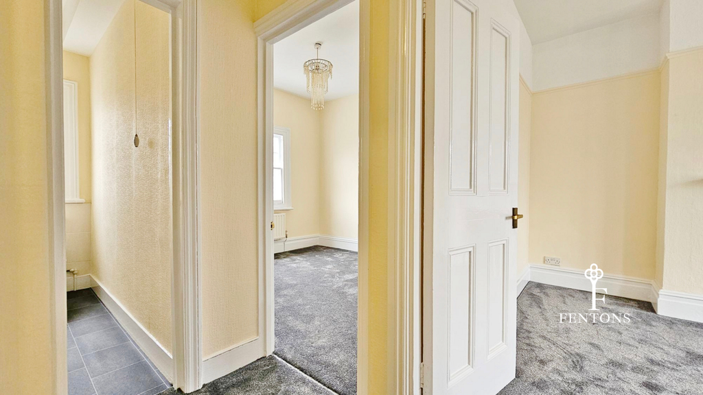 Property photo 3 of 9 Hallway