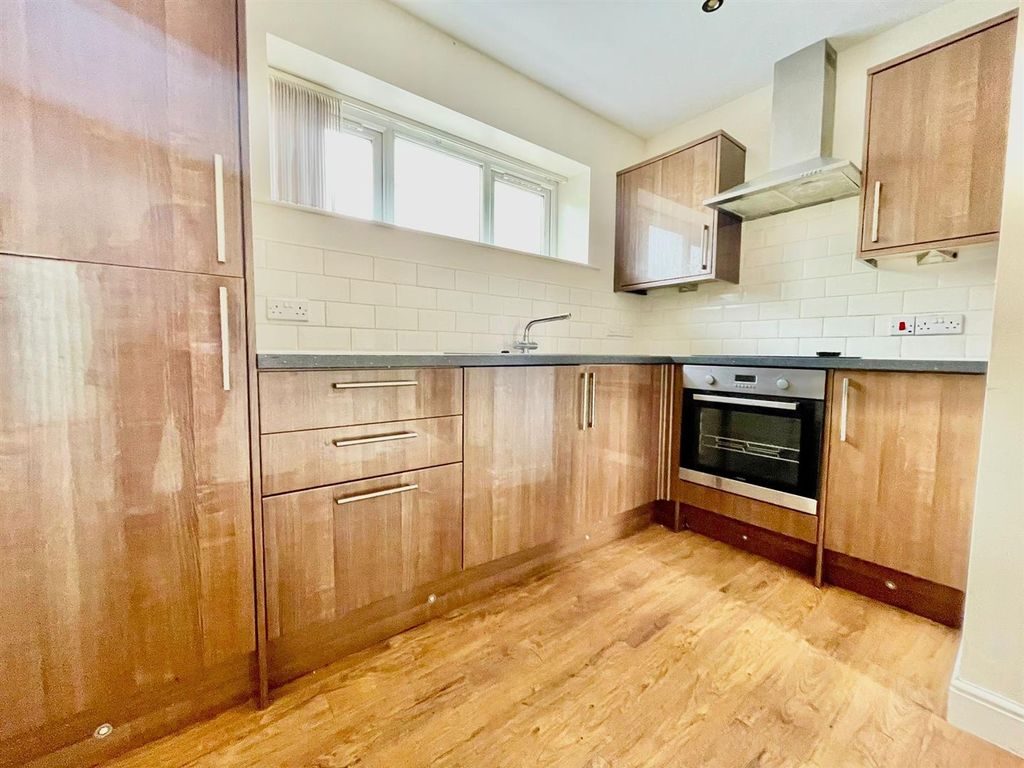 Property photo 2 of 6 7.Jpg