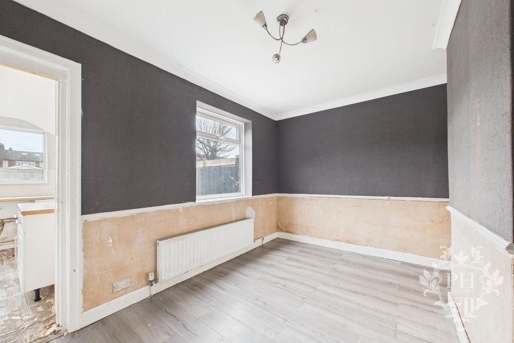 Property photo 3 of 10 Cam02002G0-Pr0273-Still011.Jpg