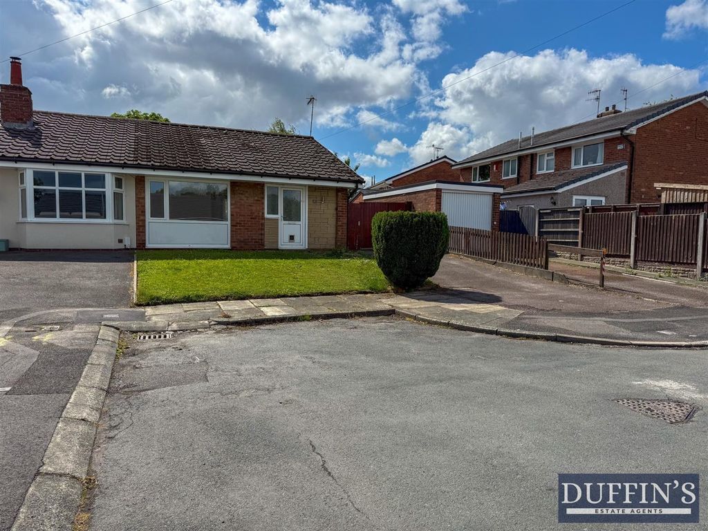 Property photo 1 of 13 External