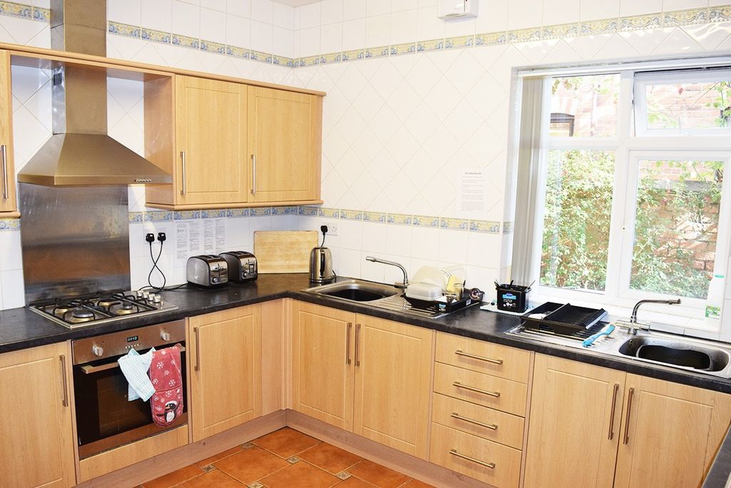 Property photo 3 of 8 1114553