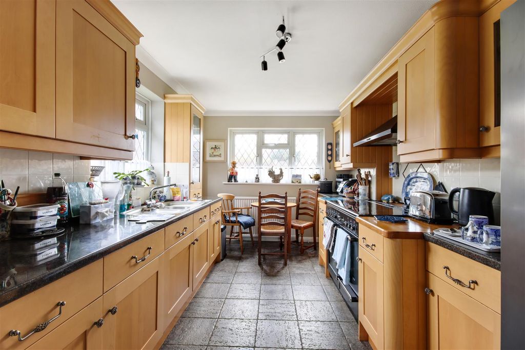 Property photo 2 of 17 63454_017.Jpg