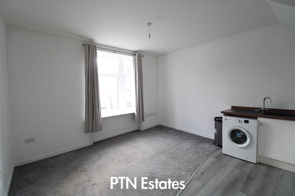 Property photo 2 of 5 Lounge.Jpg