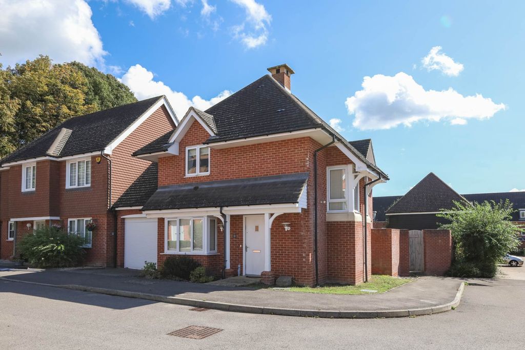 Property photo 1 of 18