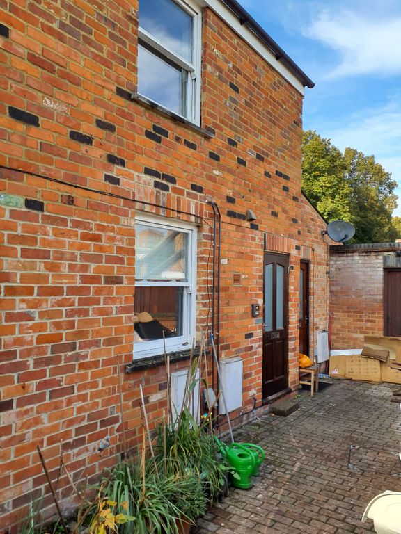 Property photo 1 of 4