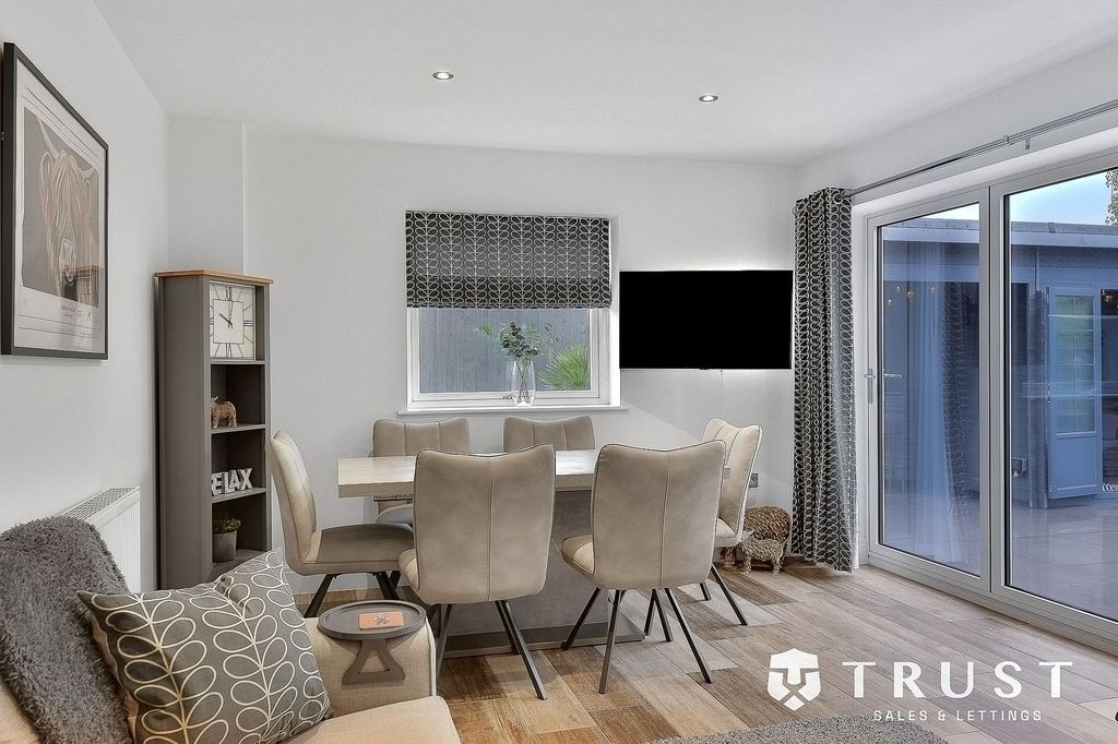 Additional image 13 of 4 bed detached house for saleDuxbury Gardens, Liversedge WF15