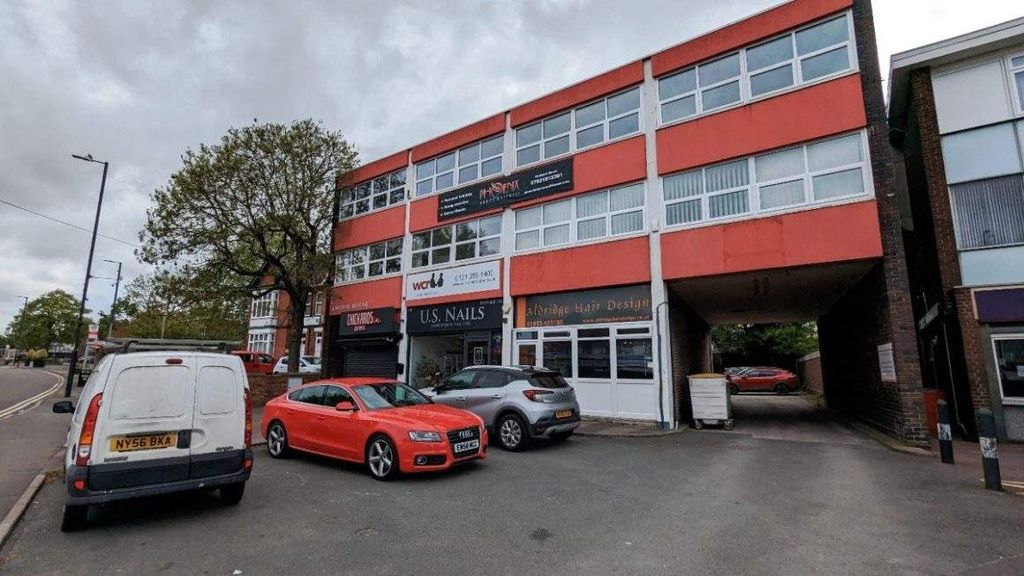 Property photo 1 of 5