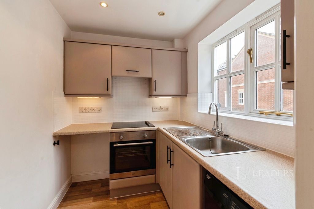 Property photo 3 of 20 Pbox-Img.Jpg